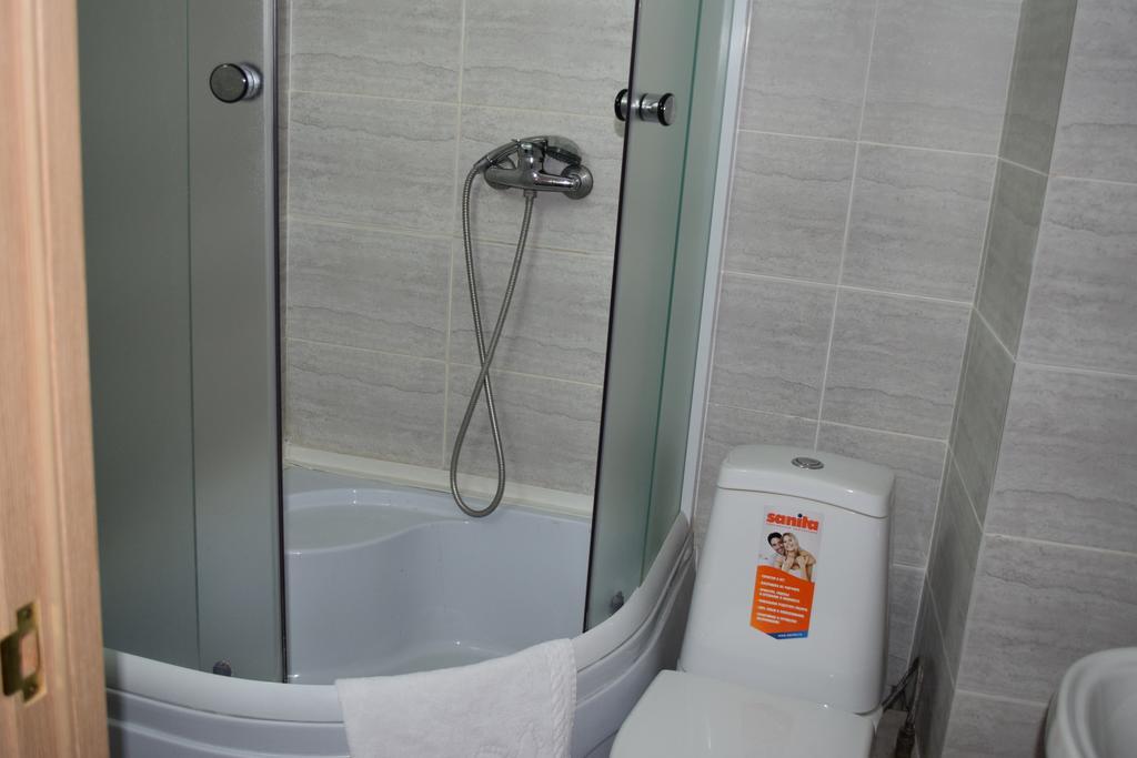 Bayterek Hotel Астана Стая снимка