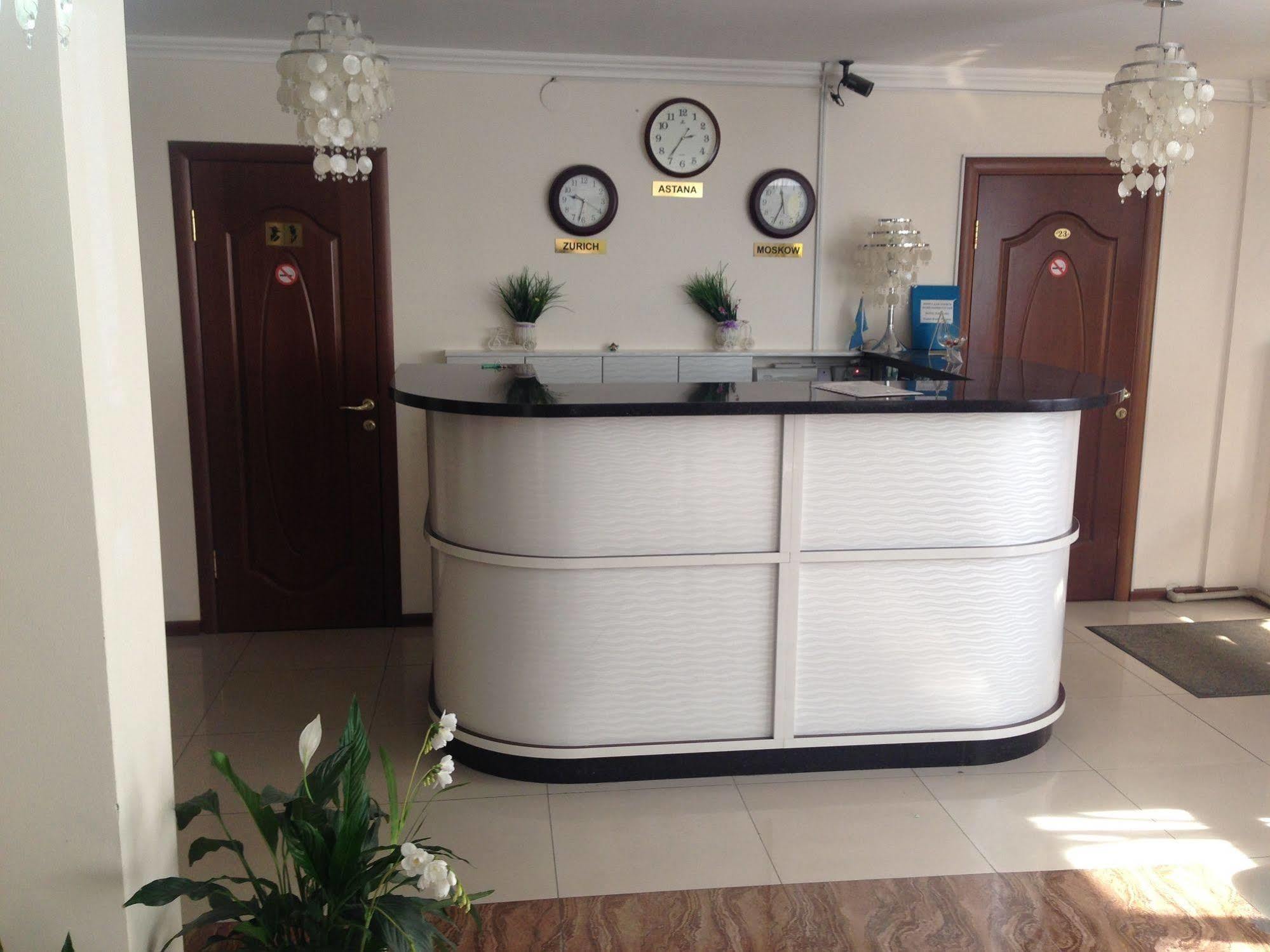 Bayterek Hotel Астана Екстериор снимка